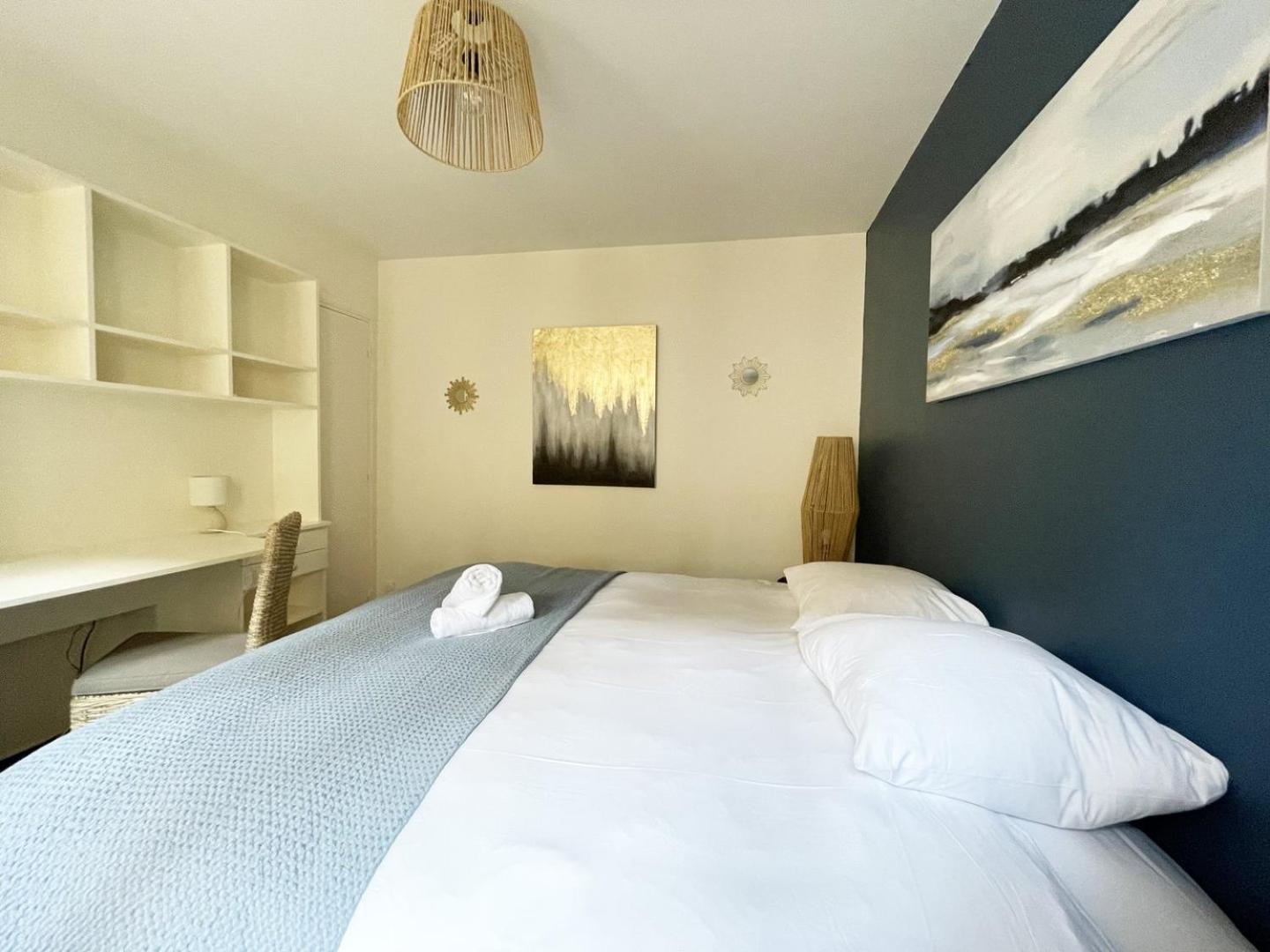 Le Patio De La Reine Berthe - Parking Included Appartement Chartres